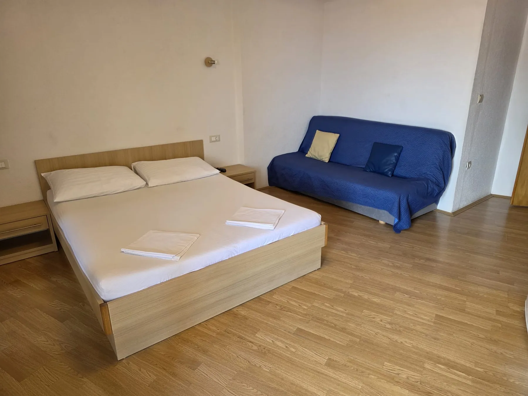 Studio APT-3 — 4