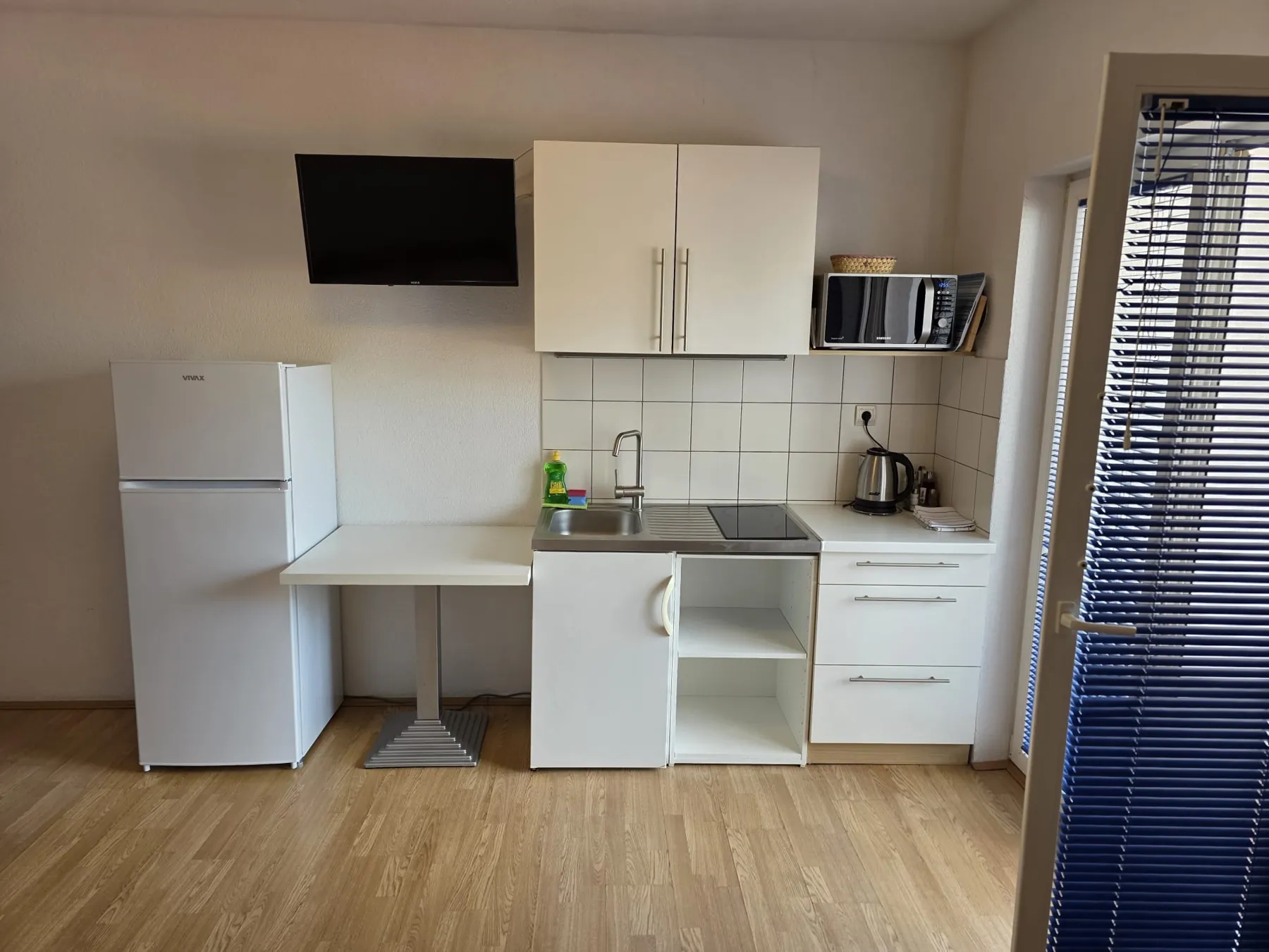 Studio APT-3 — 7
